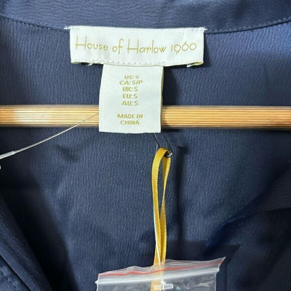 HOUSE OF HARLOW 1960 Women Long Sleeve Button Up Tunic Blouse Small Navy Satin n - Picture 3 of 9